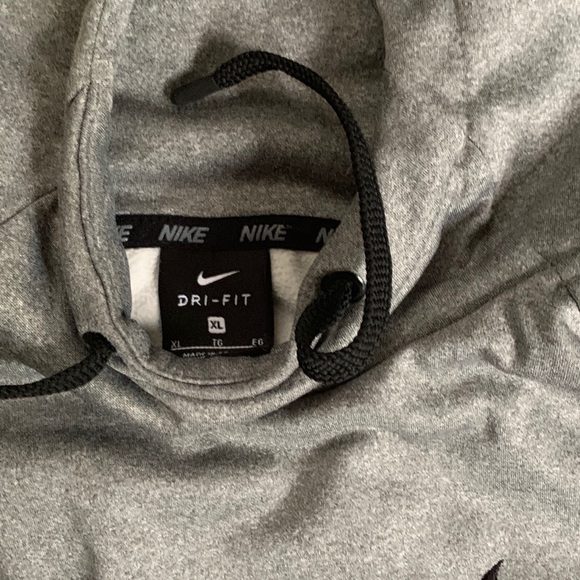 Men’s Nike Dri Fit sweat suit - Picture 4 of 5